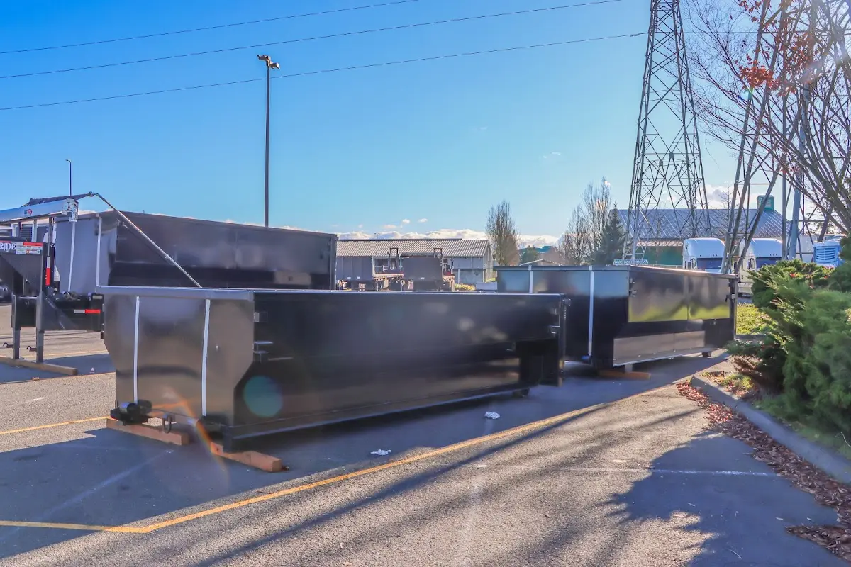 Professional dumpster rental and junk removal service in Hill 'n Dale